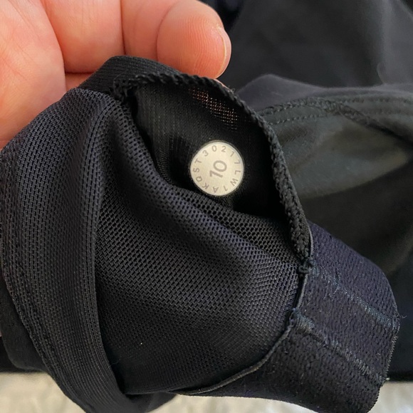 Lululemon Sun Setter Tank - Picture 3 of 9